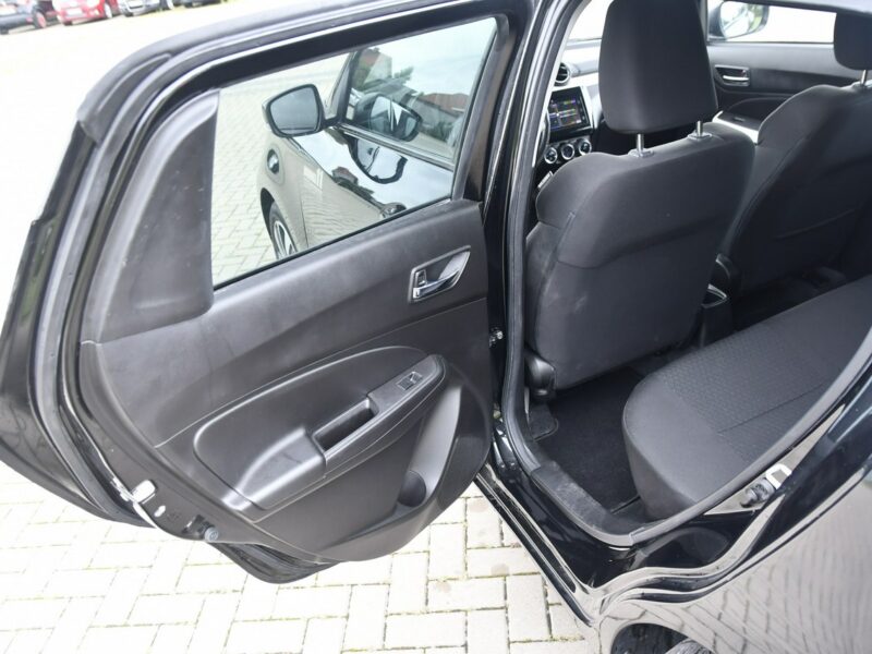 Suzuki Swift 1,2Hybryda kam.Cof.Navi,Asystent Pasa Ruchu.Ledy.kredyt.GWARANCJA VI (2017-)