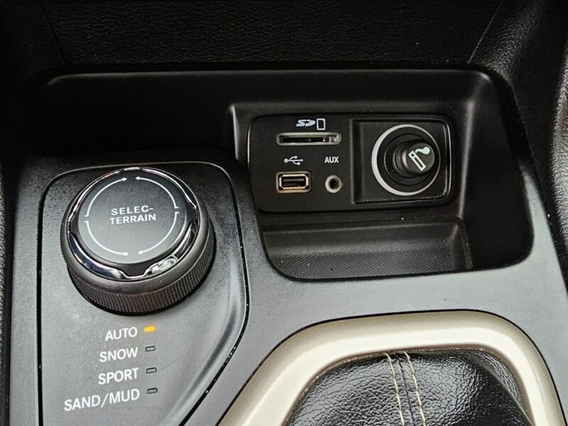 Jeep Cherokee -SPRZEDANY- Salon PL,Full opcja,4X4,Sam parkuje,Aktywny temp.Skóra V (2014-)