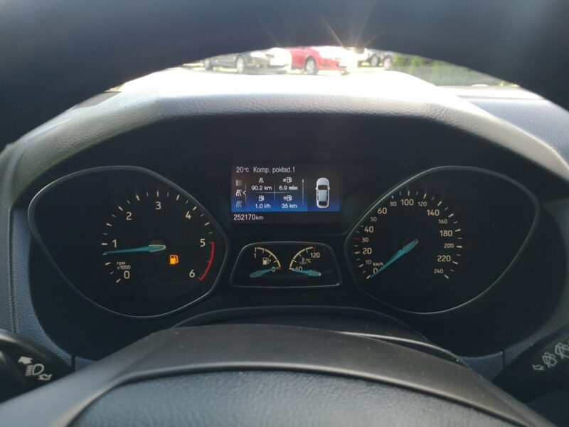 Ford Focus 1.5 TDCI 95KM Klima Tempomat Halogeny Led Salon Pl Gwarancja Mk3 (2010-2018)