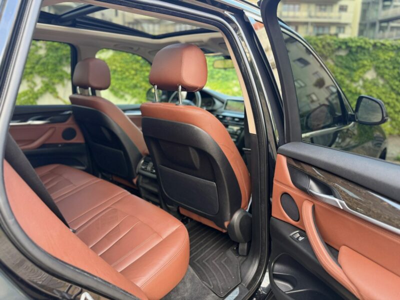 BMW X5 F15 (2013-)