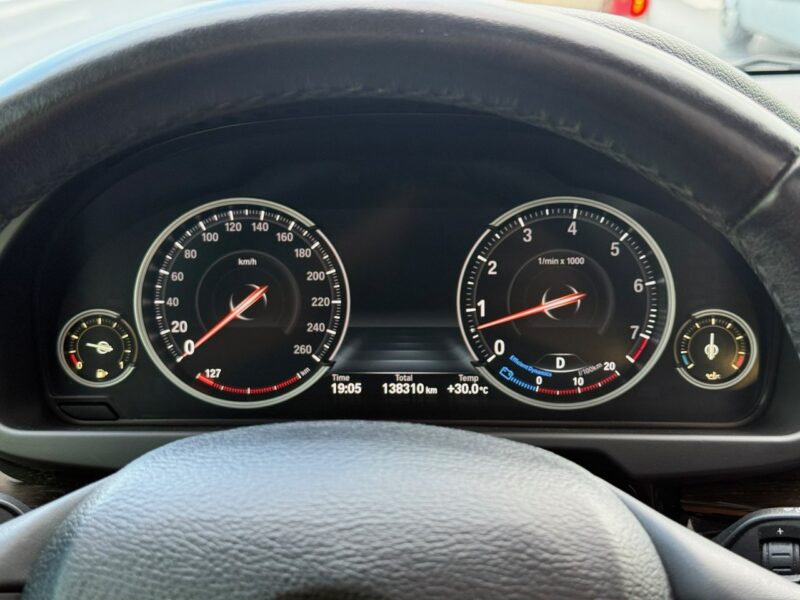 BMW X5 F15 (2013-)