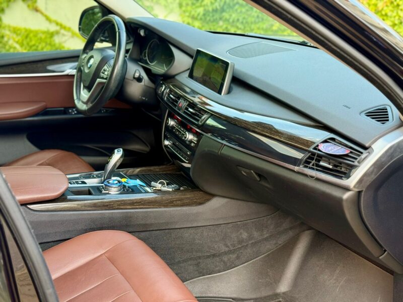 BMW X5 F15 (2013-)