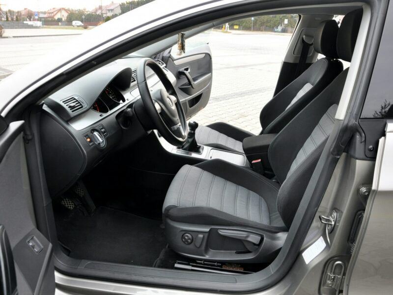 Volkswagen Passat CC 2.0T(200KM)*Welur*El.Fotel*2xParktronik*Duże Radio*I Wł*Alu17"ASO