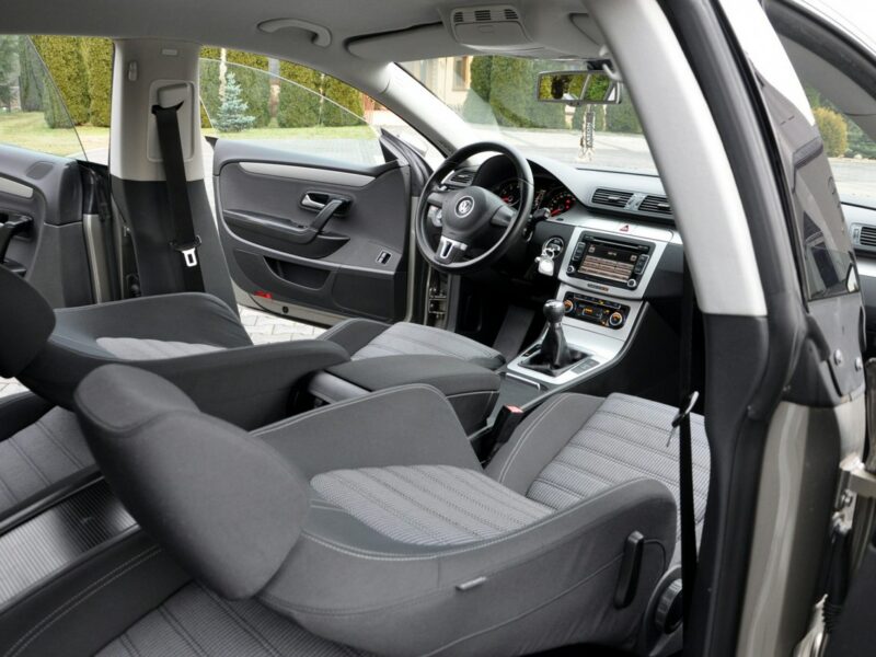 Volkswagen Passat CC 2.0T(200KM)*Welur*El.Fotel*2xParktronik*Duże Radio*I Wł*Alu17"ASO