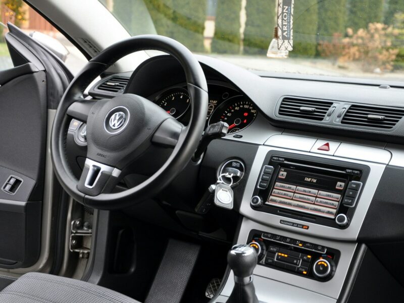 Volkswagen Passat CC 2.0T(200KM)*Welur*El.Fotel*2xParktronik*Duże Radio*I Wł*Alu17"ASO