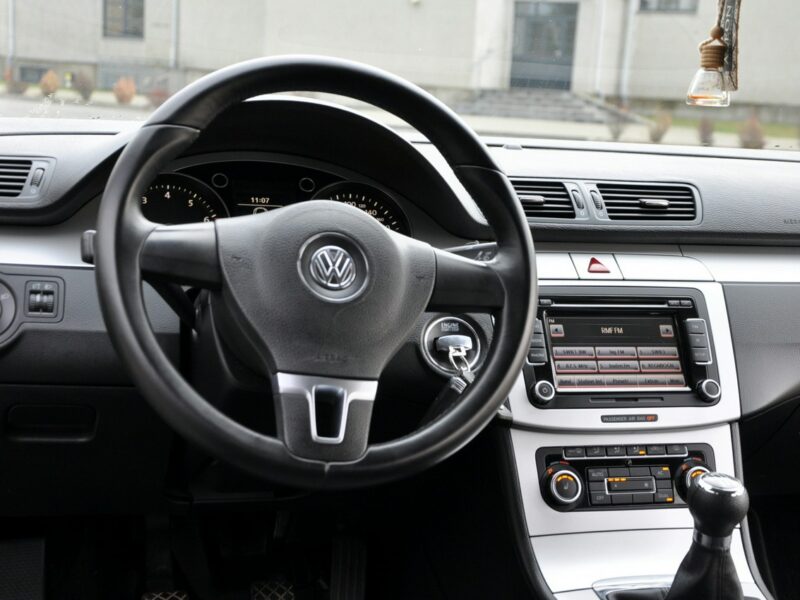 Volkswagen Passat CC 2.0T(200KM)*Welur*El.Fotel*2xParktronik*Duże Radio*I Wł*Alu17"ASO