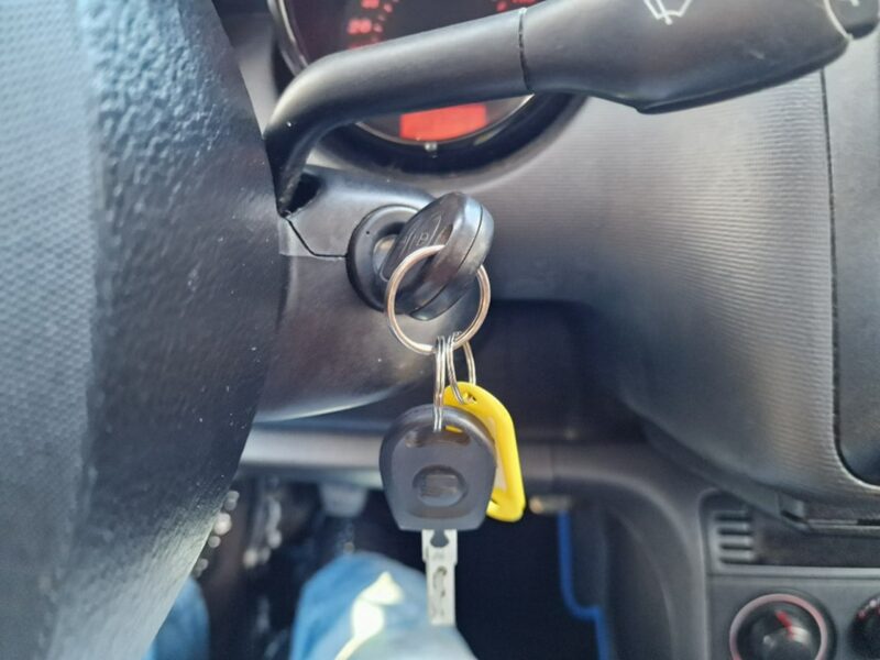 Seat Arosa 1.4 Benzyna 60 KM, Alu 15" Opony Wielosezon, Klima, USB, AUX, II (2000-2004)