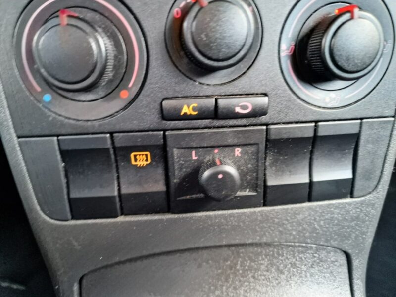 Seat Arosa 1.4 Benzyna 60 KM, Alu 15" Opony Wielosezon, Klima, USB, AUX, II (2000-2004)