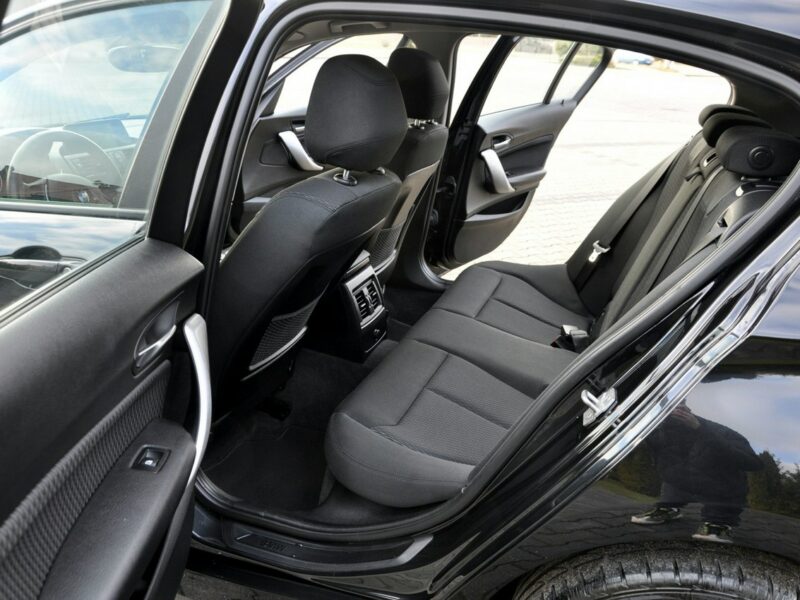 BMW 118 1.6i(170KM)*Lift*Xenon*Led*Duża Navi*Parktronik*I Wł*Alu17"ASO BMW F20/F21 (2011-)