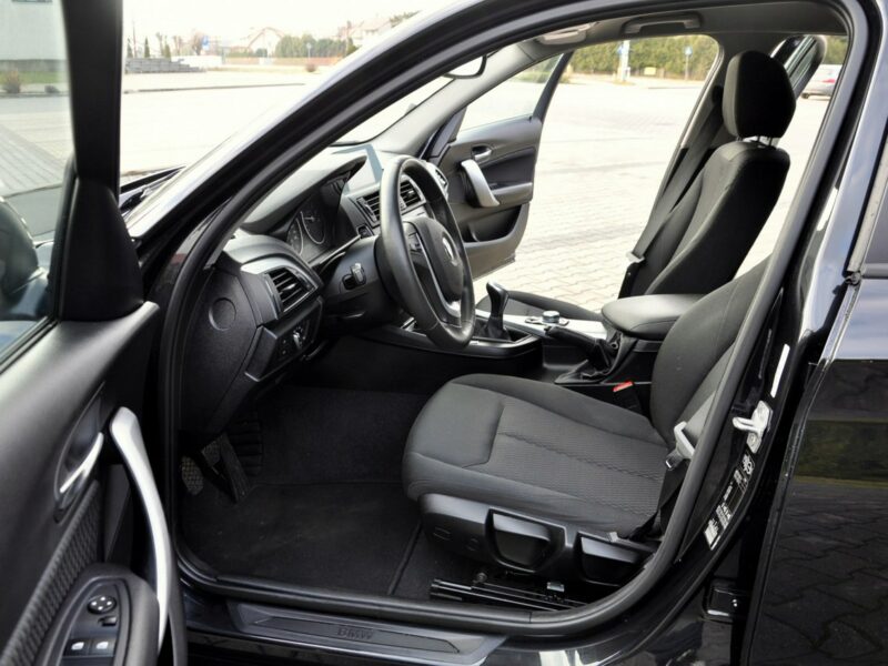 BMW 118 1.6i(170KM)*Lift*Xenon*Led*Duża Navi*Parktronik*I Wł*Alu17"ASO BMW F20/F21 (2011-)
