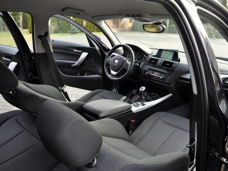 BMW 118 1.6i(170KM)*Lift*Xenon*Led*Duża Navi*Parktronik*I Wł*Alu17"ASO BMW F20/F21 (2011-)
