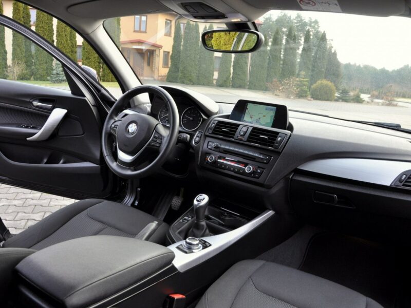 BMW 118 1.6i(170KM)*Lift*Xenon*Led*Duża Navi*Parktronik*I Wł*Alu17"ASO BMW F20/F21 (2011-)