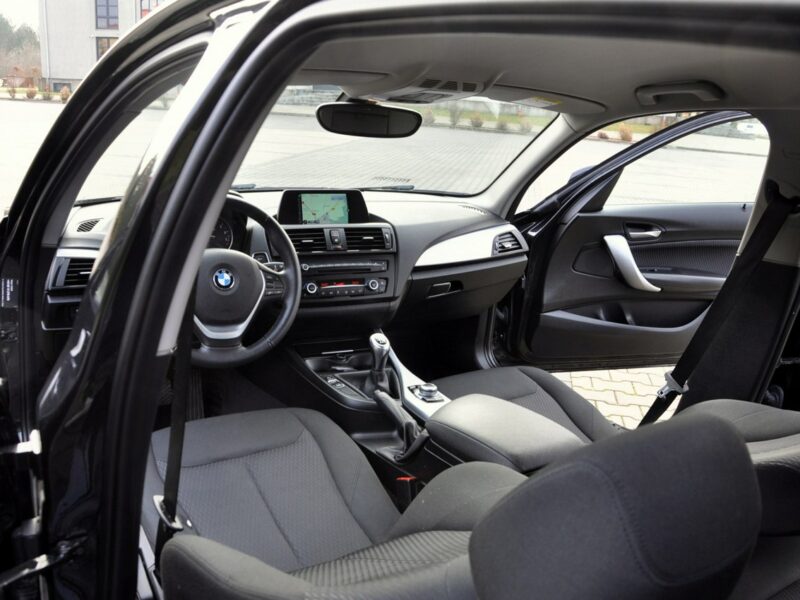 BMW 118 1.6i(170KM)*Lift*Xenon*Led*Duża Navi*Parktronik*I Wł*Alu17"ASO BMW F20/F21 (2011-)