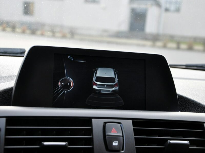 BMW 118 1.6i(170KM)*Lift*Xenon*Led*Duża Navi*Parktronik*I Wł*Alu17"ASO BMW F20/F21 (2011-)