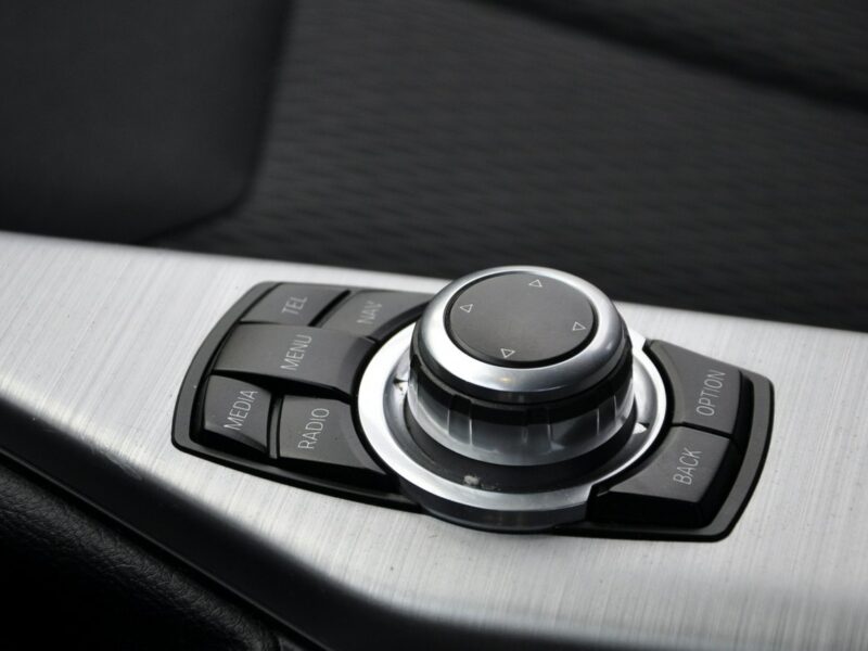 BMW 118 1.6i(170KM)*Lift*Xenon*Led*Duża Navi*Parktronik*I Wł*Alu17"ASO BMW F20/F21 (2011-)