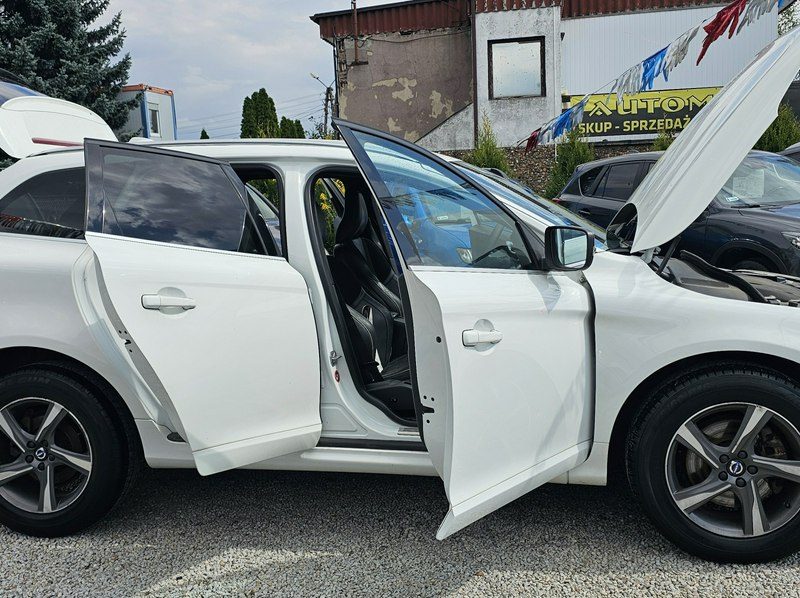Volvo XC 60 - SPRZEDANY- R-Design D4* NiskiPrzebieg 206 Tyś *Gwarancja w cenie * I (2008-2017)