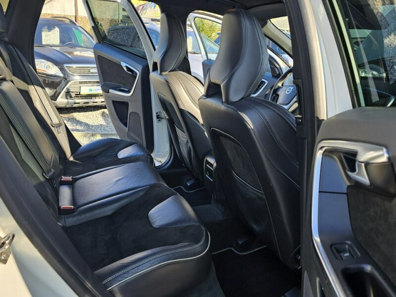 Volvo XC 60 R-Design D4* NiskiPrzebieg 206 Tyś *Gwarancja w cenie *Możliwa ZAMIANA I (2008-2017)