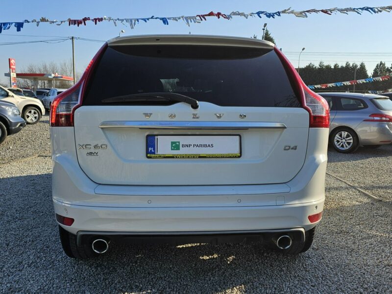 Volvo XC 60 R-Design D4* NiskiPrzebieg 206 Tyś *Gwarancja w cenie *Możliwa ZAMIANA I (2008-2017)