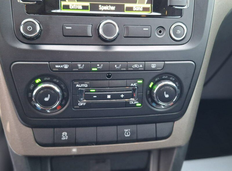 Škoda Yeti Panorama xsenon ledy super stan navi nowy rozrząd I (2009-)