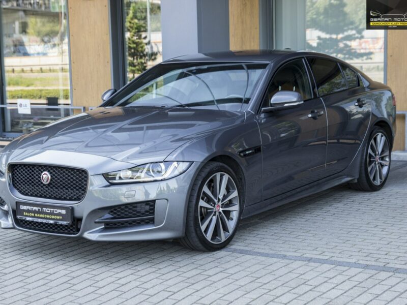 Jaguar XE R-SPORT / AWD / Ledy / Meridian / Virtual / Bezwypadkowy / Stan BDB !! I (2014-)