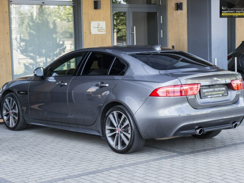 Jaguar XE R-SPORT / AWD / Ledy / Meridian / Virtual / Bezwypadkowy / Stan BDB !! I (2014-)