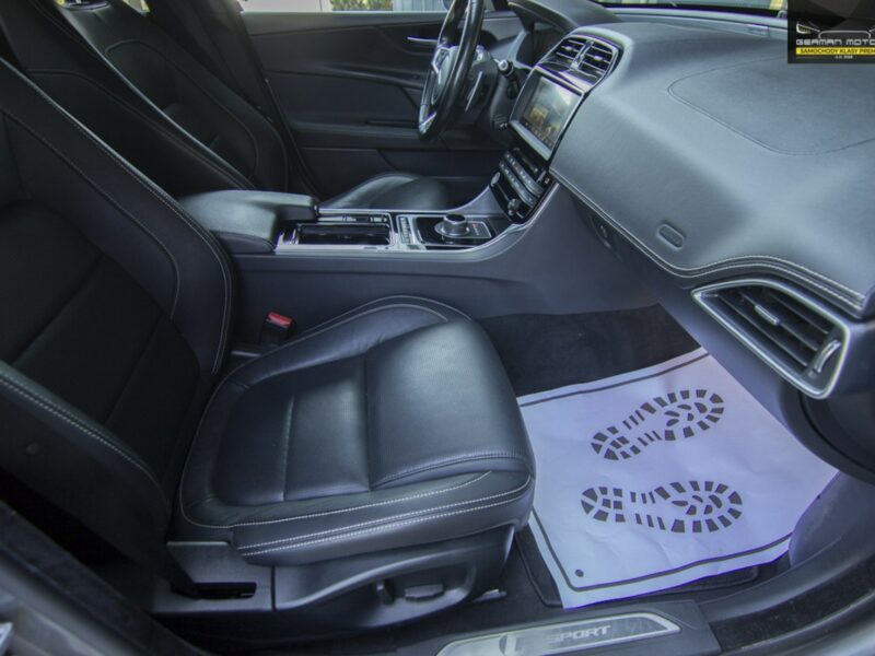 Jaguar XE R-SPORT / AWD / Ledy / Meridian / Virtual / Bezwypadkowy / Stan BDB !! I (2014-)