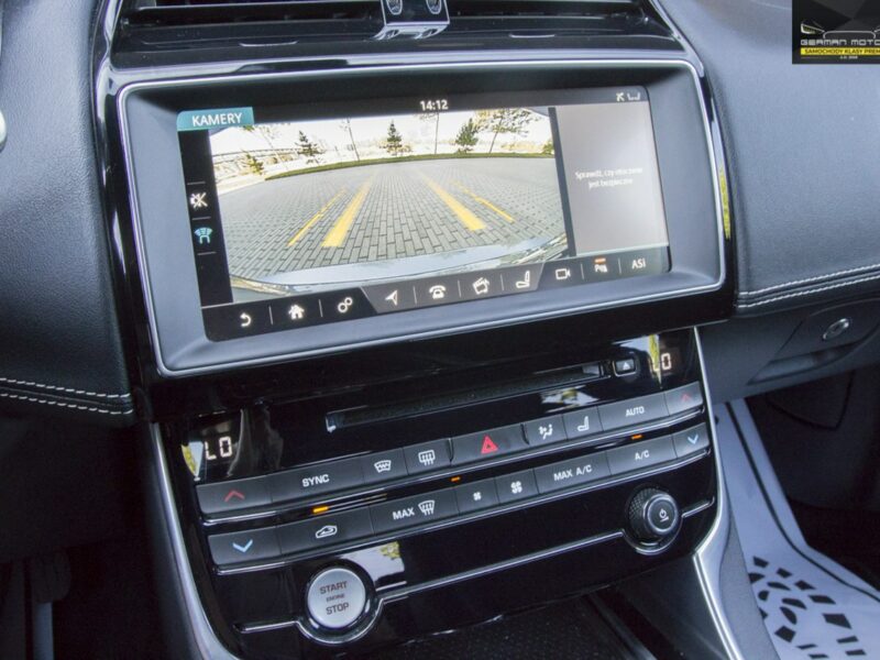 Jaguar XE R-SPORT / AWD / Ledy / Meridian / Virtual / Bezwypadkowy / Stan BDB !! I (2014-)