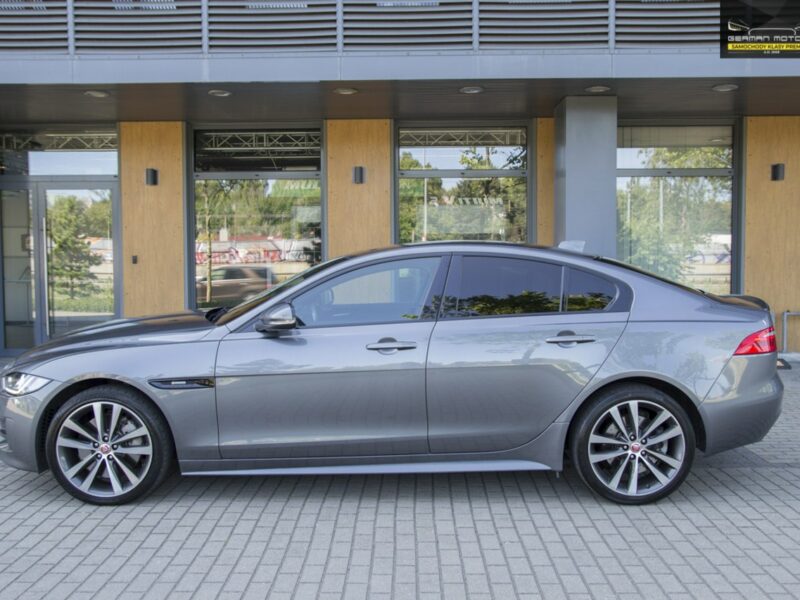 Jaguar XE R-SPORT / AWD / Ledy / Meridian / Virtual / Bezwypadkowy / Stan BDB !! I (2014-)
