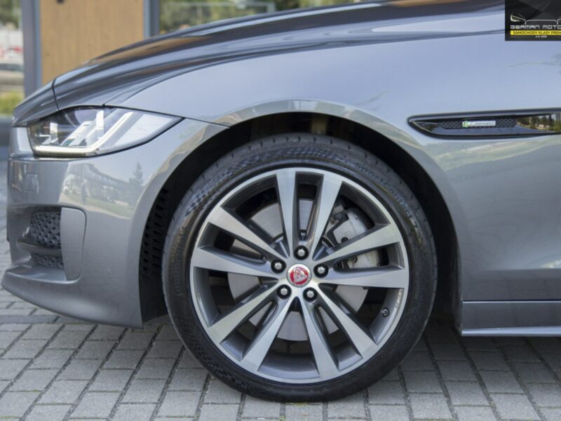 Jaguar XE R-SPORT / AWD / Ledy / Meridian / Virtual / Bezwypadkowy / Stan BDB !! I (2014-)