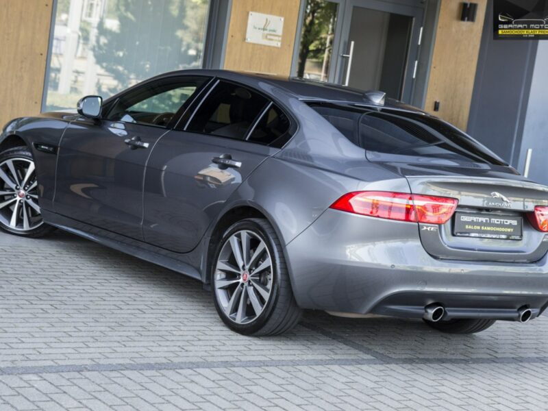Jaguar XE R-SPORT / AWD / Ledy / Meridian / Virtual / Bezwypadkowy / Stan BDB !! I (2014-)