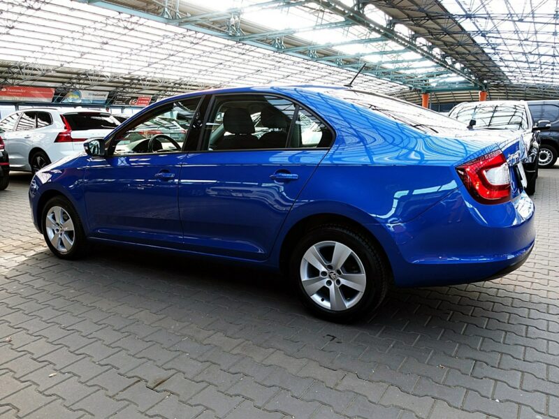 Škoda RAPID LED+PODGRZEWANE Fotele+Parktronik 3Lata GWARANCJA 1wł Kraj Bezwypad