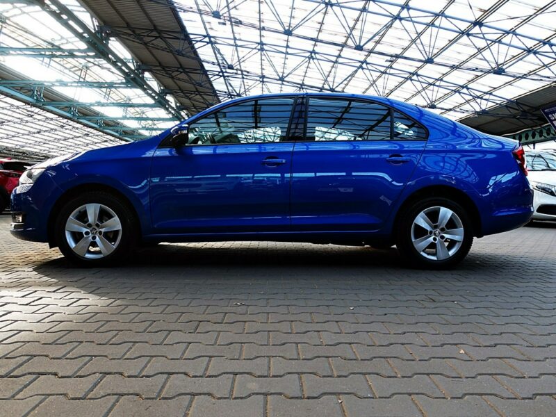 Škoda RAPID LED+PODGRZEWANE Fotele+Parktronik 3Lata GWARANCJA 1wł Kraj Bezwypad