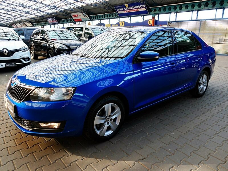 Škoda RAPID LED+PODGRZEWANE Fotele+Parktronik 3Lata GWARANCJA 1wł Kraj Bezwypad