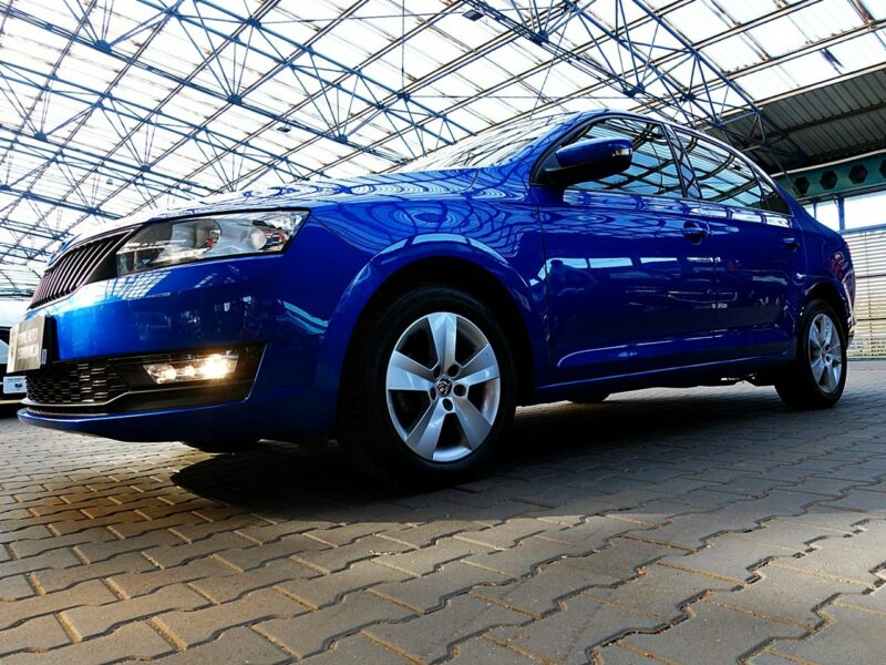 Škoda RAPID LED+PODGRZEWANE Fotele+Parktronik 3Lata GWARANCJA 1wł Kraj Bezwypad