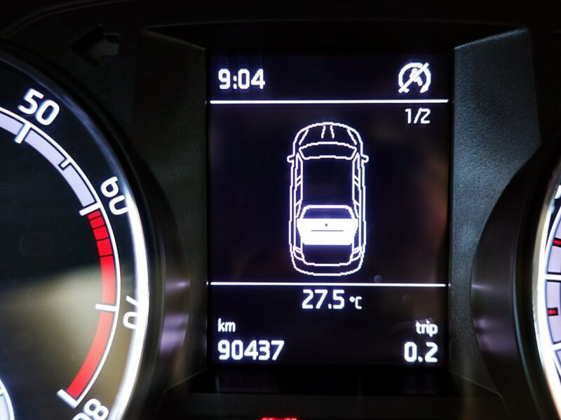 Škoda RAPID LED+PODGRZEWANE Fotele+Parktronik 3Lata GWARANCJA 1wł Kraj Bezwypad