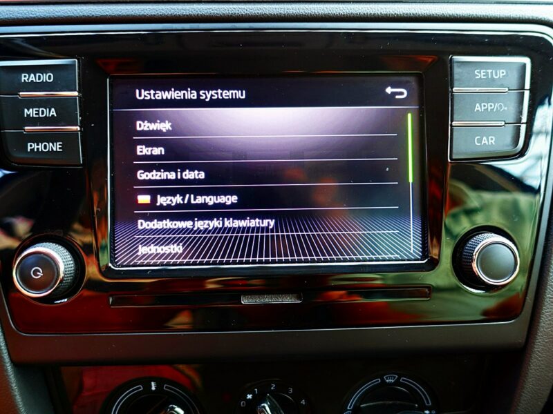 Škoda RAPID LED+PODGRZEWANE Fotele+Parktronik 3Lata GWARANCJA 1wł Kraj Bezwypad