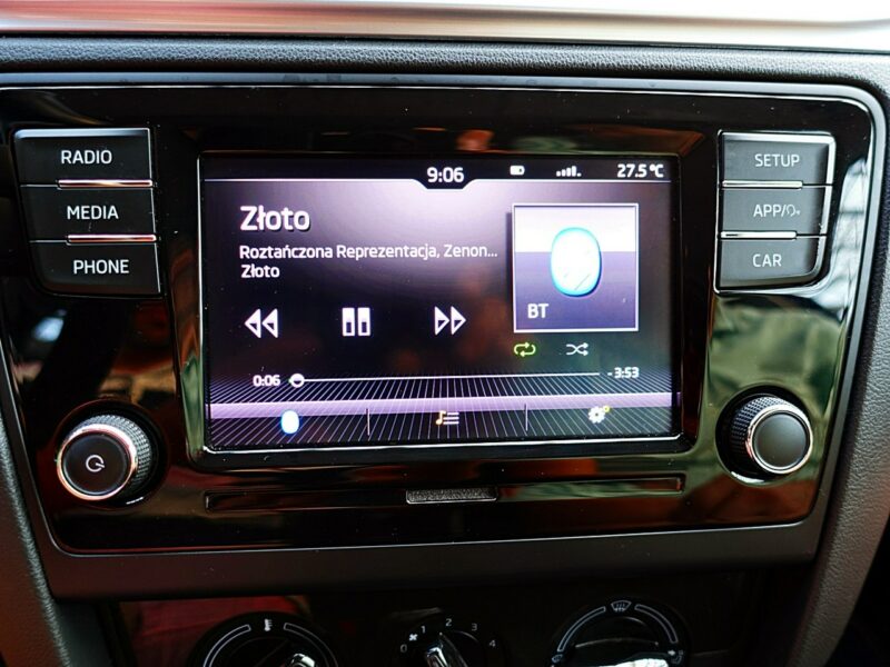 Škoda RAPID LED+PODGRZEWANE Fotele+Parktronik 3Lata GWARANCJA 1wł Kraj Bezwypad