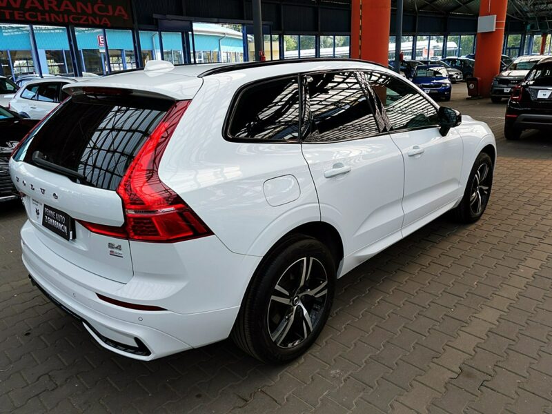 Volvo XC 60 R-DESING+Skóra+Harman/Kardon+NAVI 1WŁ KRAJ 3Lata GWARANCJA Bezwyp F23% II (2017-)