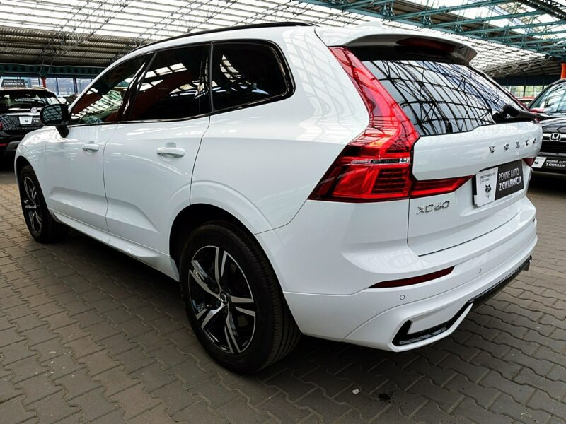 Volvo XC 60 R-DESING+Skóra+Harman/Kardon+NAVI 1WŁ KRAJ 3Lata GWARANCJA Bezwyp F23% II (2017-)