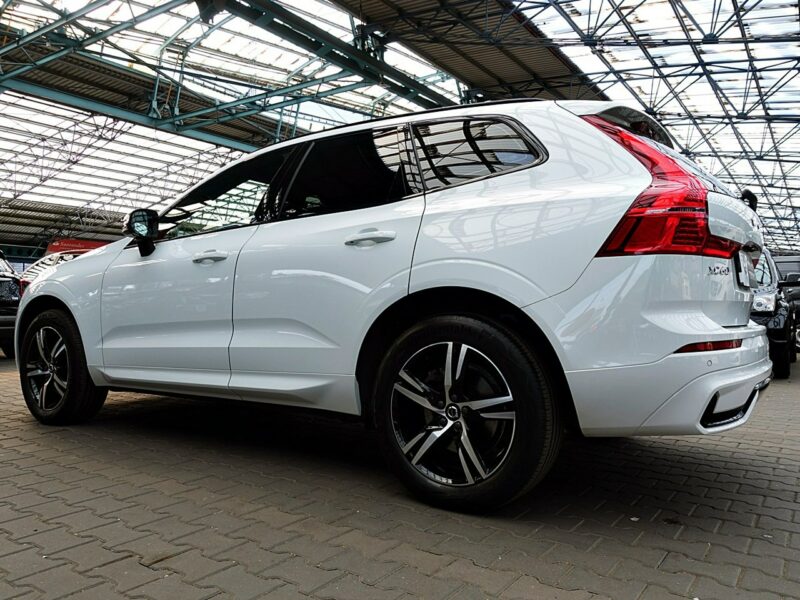 Volvo XC 60 R-DESING+Skóra+Harman/Kardon+NAVI 1WŁ KRAJ 3Lata GWARANCJA Bezwyp F23% II (2017-)