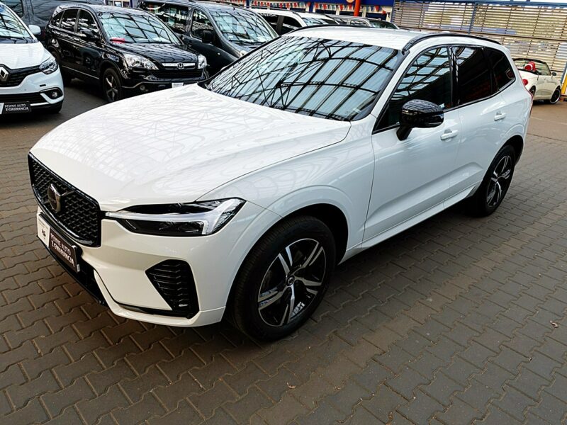 Volvo XC 60 R-DESING+Skóra+Harman/Kardon+NAVI 1WŁ KRAJ 3Lata GWARANCJA Bezwyp F23% II (2017-)
