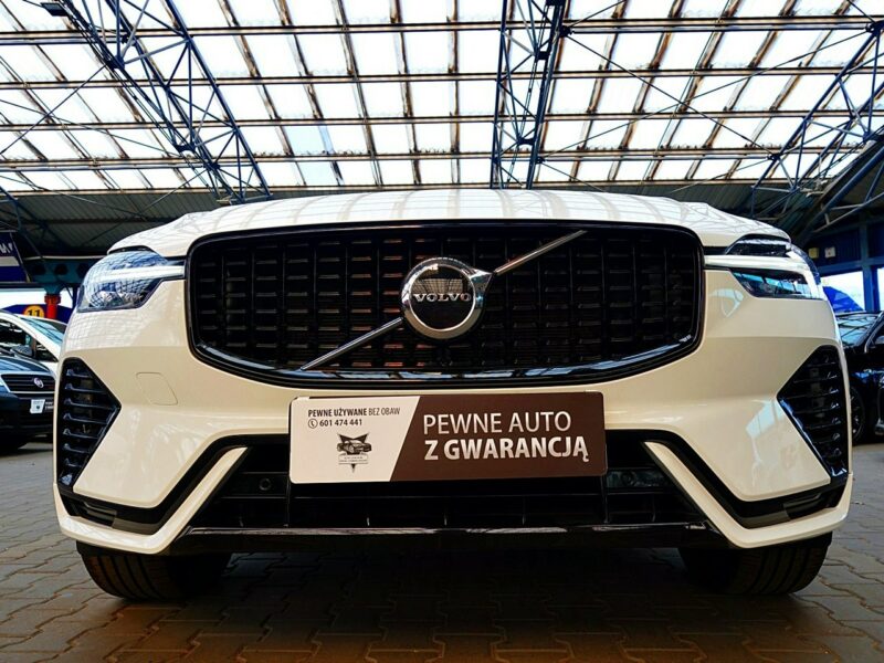 Volvo XC 60 R-DESING+Skóra+Harman/Kardon+NAVI 1WŁ KRAJ 3Lata GWARANCJA Bezwyp F23% II (2017-)