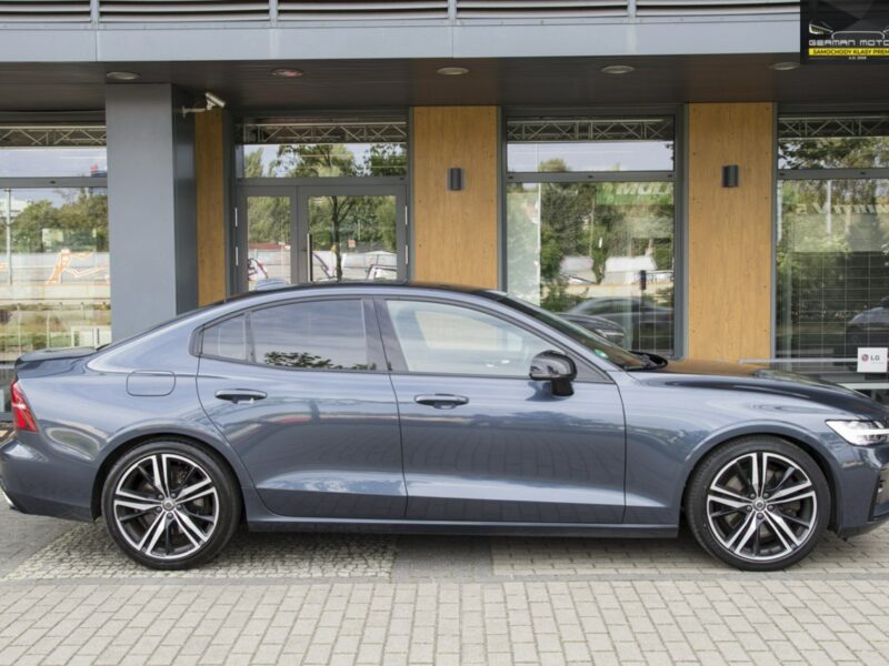 Volvo S60 R-design / LEDY/ Line Assist / Podgrzewana kierow / Gwarancja / FV23% III (2018-)
