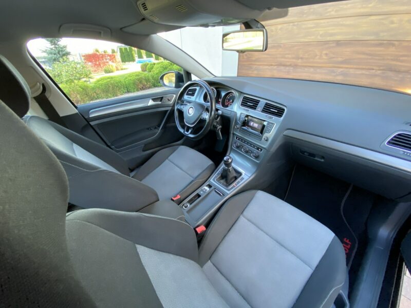Volkswagen Golf VII 13r. benzyna 5 drzwi bezwypadkowy z Niemiec VII (2012-)