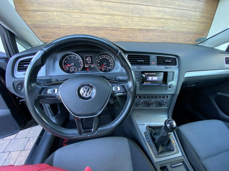 Volkswagen Golf VII 13r. benzyna 5 drzwi bezwypadkowy z Niemiec VII (2012-)