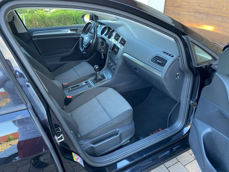 Volkswagen Golf VII 13r. benzyna 5 drzwi bezwypadkowy z Niemiec VII (2012-)