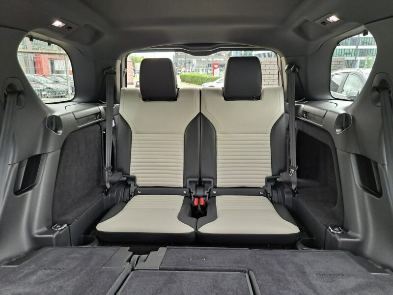 Land Rover Discovery MY23.5 3.0D I6 249 KM AWD Auto / R-Dynamic S / 7-os. / SalonPL / FV23% V (2017-)