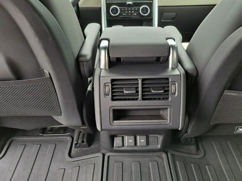 Land Rover Discovery MY23.5 3.0D I6 249 KM AWD Auto / R-Dynamic S / 7-os. / SalonPL / FV23% V (2017-)