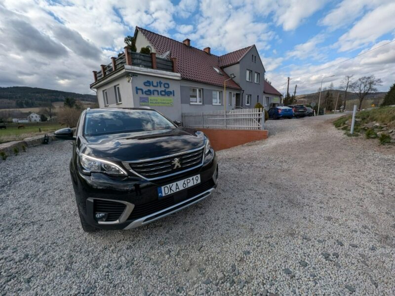 Peugeot 5008 Roczna Gwarancja, Zarejestrowany, 7 osobowy II (2017-)
