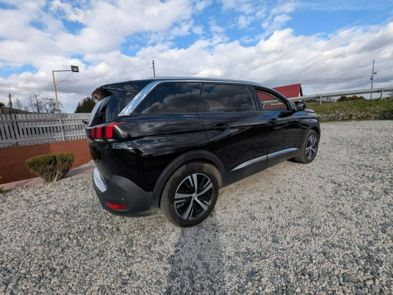 Peugeot 5008 Roczna Gwarancja, Zarejestrowany, 7 osobowy II (2017-)